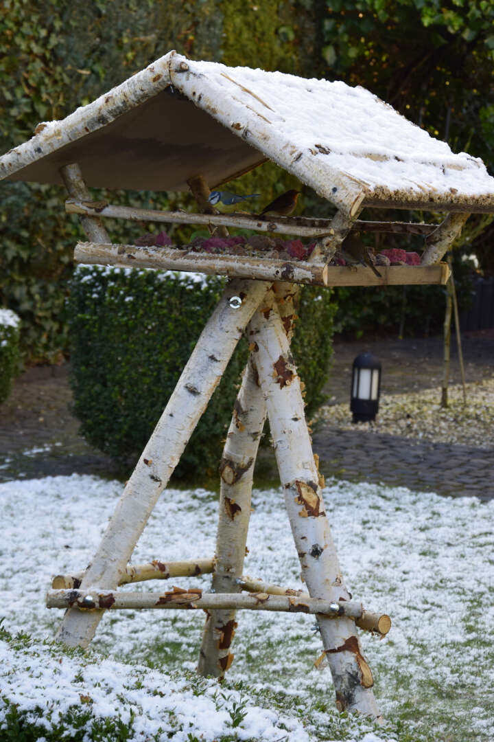 dobar XXL-Vogelfutterhaus Birke inkl. Ständer